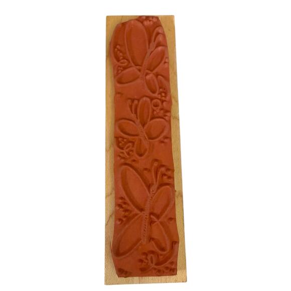 Hero Arts 3 Dancing Butterflies H2946 Rubber Stamp - Picture 3 of 3